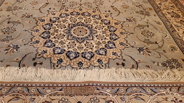ナイン産シルク・ウール絨毯　ペルシャ絨毯「麻布」