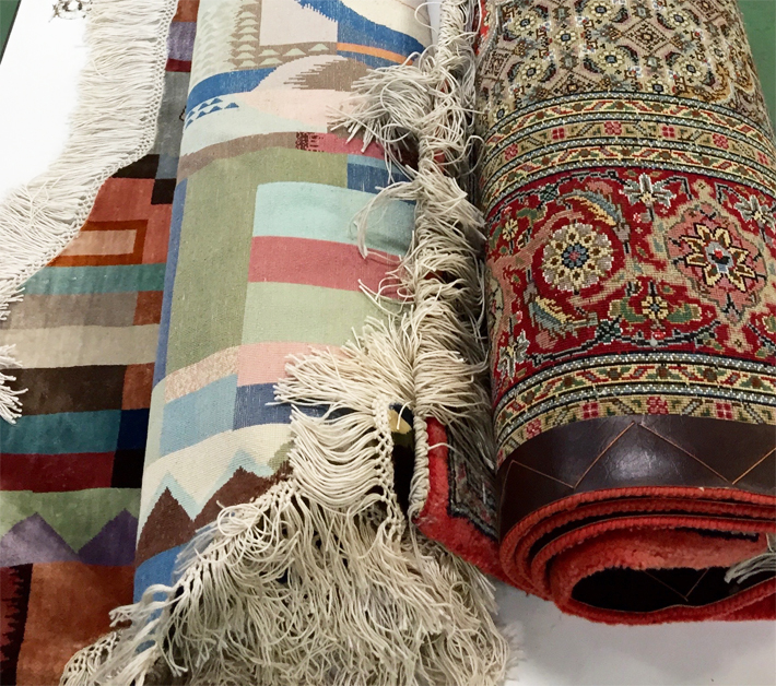 荒川区のペルシャ絨毯の買取は「麻布」へ。