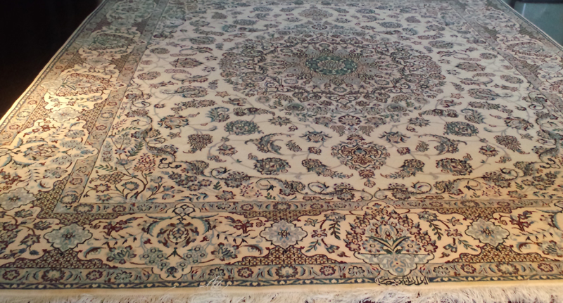 ハビビアン工房のペルシャ絨毯