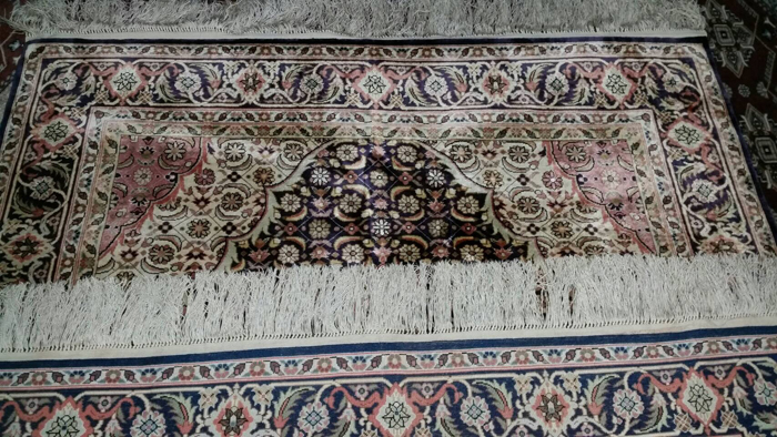 枚方市のペルシャ絨毯買取「麻布」